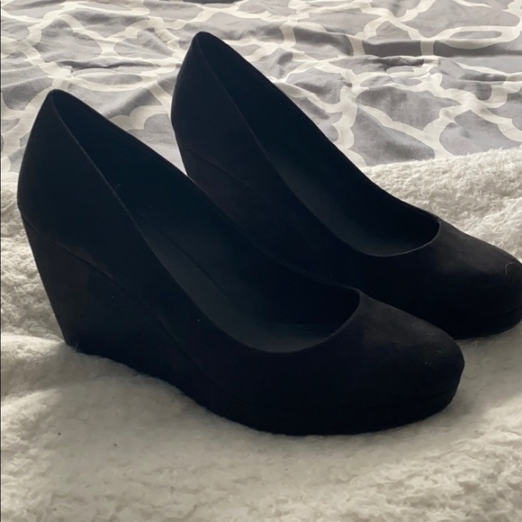 Black Wedges - Picture 1 of 4